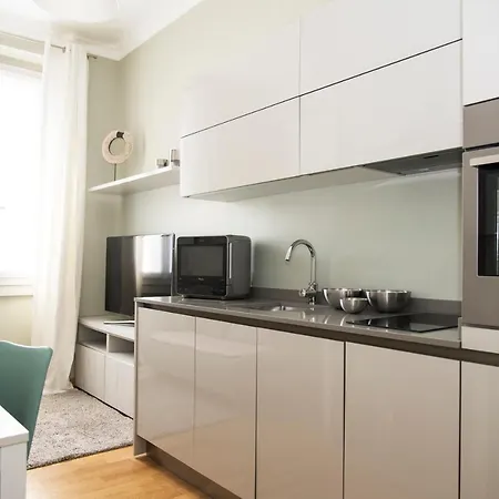 Modern 1 Bedroom Flat Metro Stop Appartamento Milano