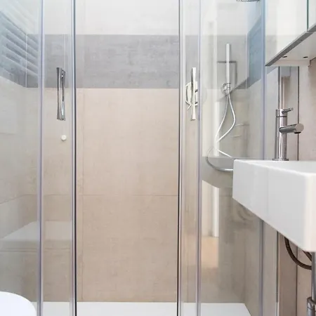 Modern 1 Bedroom Flat Metro Stop Appartamento Milano