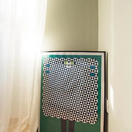 Modern 1 Bedroom Flat Metro Stop Appartamento *